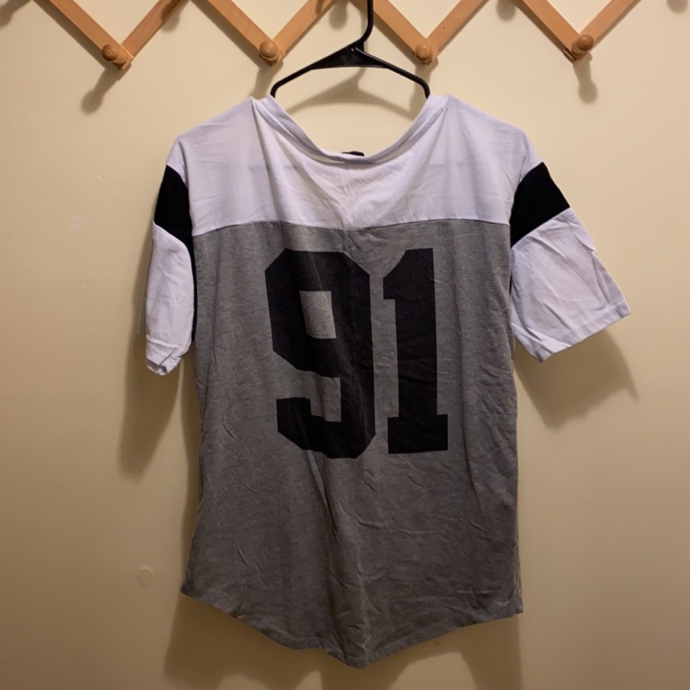 Oversized Colorblock Tee - Picture 3 of 3